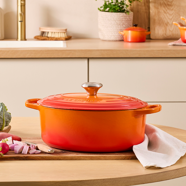Oval Dutch Oven, view 10